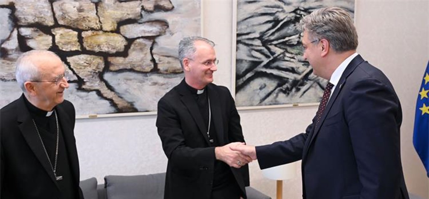 Čestitka predsjednika Vlade Plenkovića novom zagrebačkom nadbiskupu mons. Draženu Kutleši